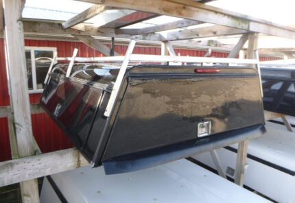 2020 - 2025 Chevrolet Silverado HD 2500/3500 6'9 GBA Black Century Truck Cap